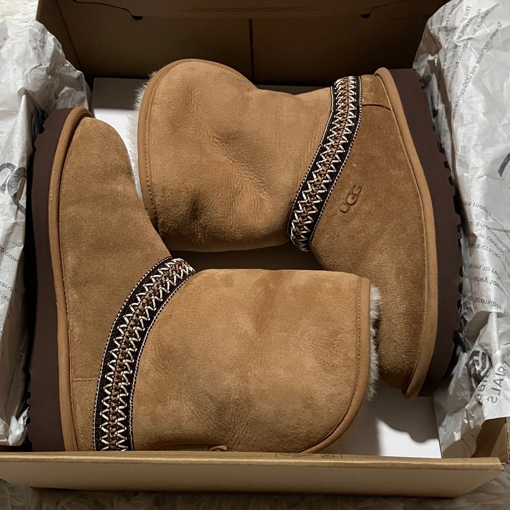UGG Women's Brown Winter Boots